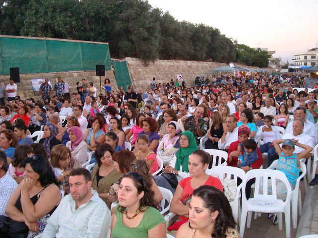 جانب من الحضور في حفل إطلاق المهرجان التراثي الفني 2009 في جديدة  مرجعيون