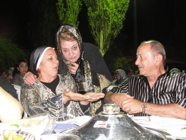حفل تكريم الطلاب الناجحين في الشهادات الرسمية من قبل جمعية سيدات الخيام، صيف 2010 - أرشيف