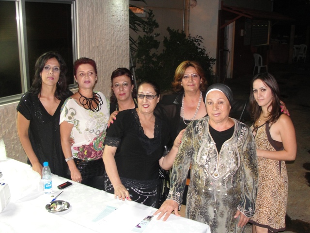حفل تكريم الطلاب الناجحين في الشهادات الرسمية من قبل جمعية سيدات الخيام، صيف 2010 - أرشيف