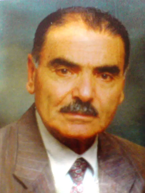 الاستاذ علي  العبدالله