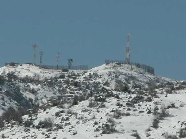 غطت الثلوج التي تساقطت مواقع قوات اليونيفل المنتشرة في تلال شبعا وكفرشوبا،