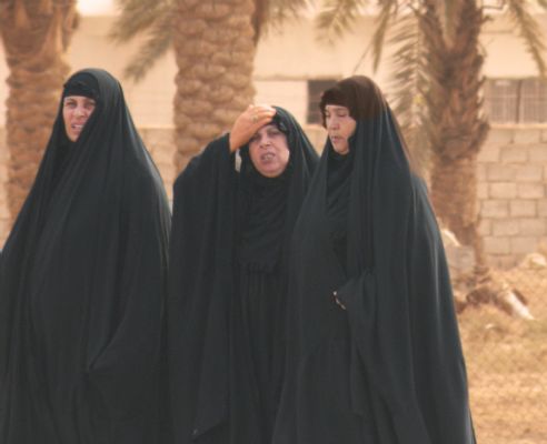 عدد أرامل العراق حوالي 1.5 مليون امرأة