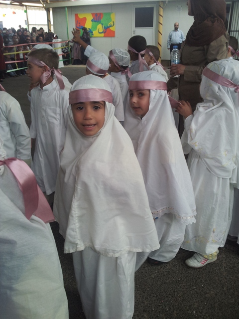 تلامذة مدرسة عيسى بن مريم يقيمون احتفالاً بمناسبة عيد الأضحى المبارك