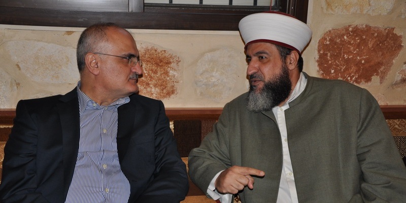 أمين سر مجلس علماء فلسطين في لبنان يلتقي وزير الصحة