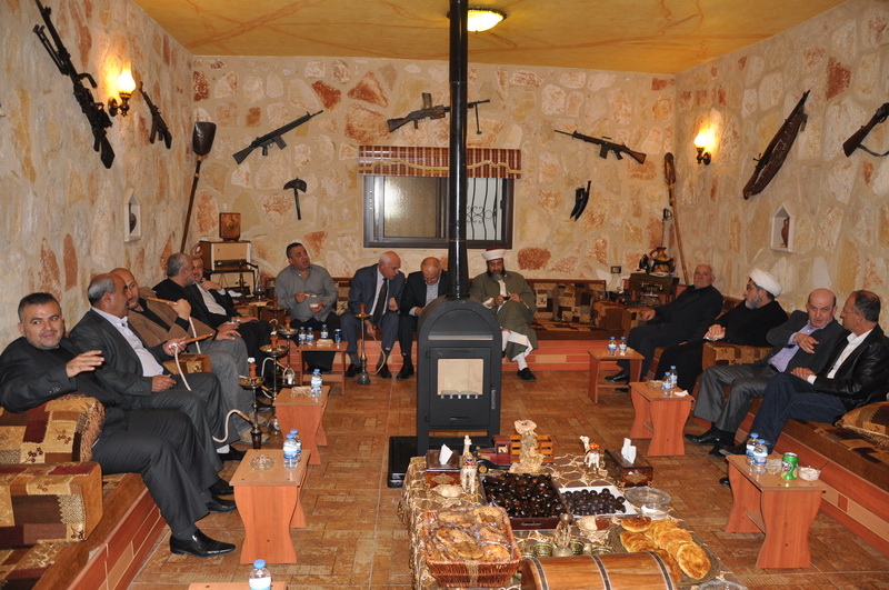 أمين سر مجلس علماء فلسطين في لبنان يلتقي وزير الصحة