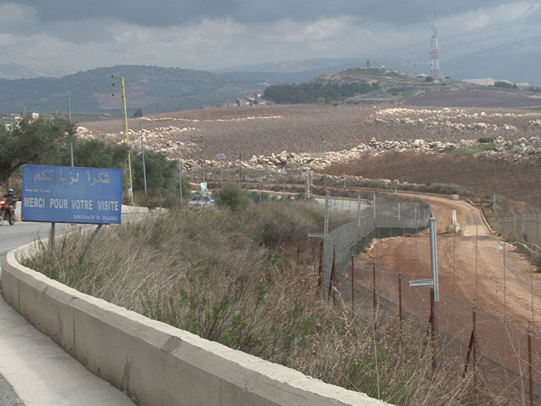 الطريق الحدودية خالية من الدوريات الاسرائيلية المعادية