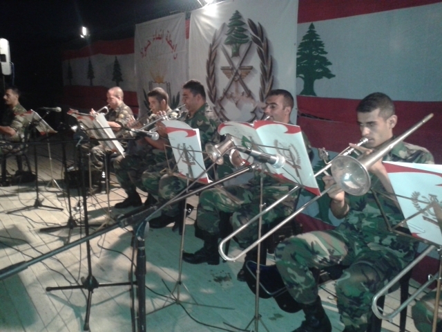  فرقة موسيقى الجيش تعزف مقطوعات لبنانية