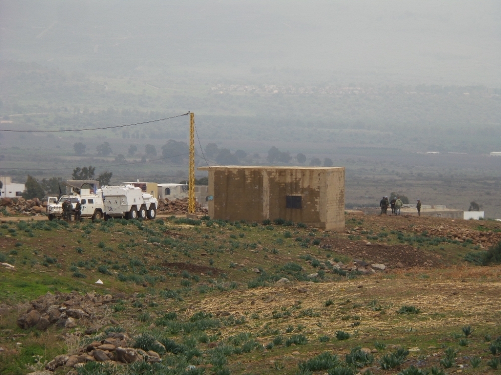 قوات اليونيفيل تراقب بلدة الغجر  من منطقة الوزاني