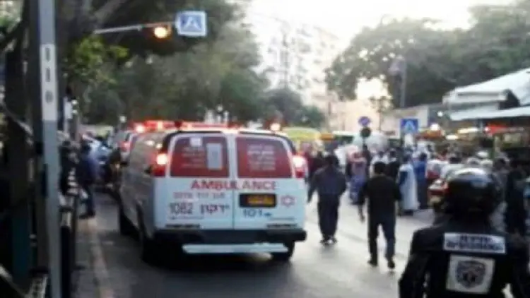 إصابة 5 إسرائيليين في عمليتي إطلاق نار وطعن في بتاح تكفا شرقي تل أبيب