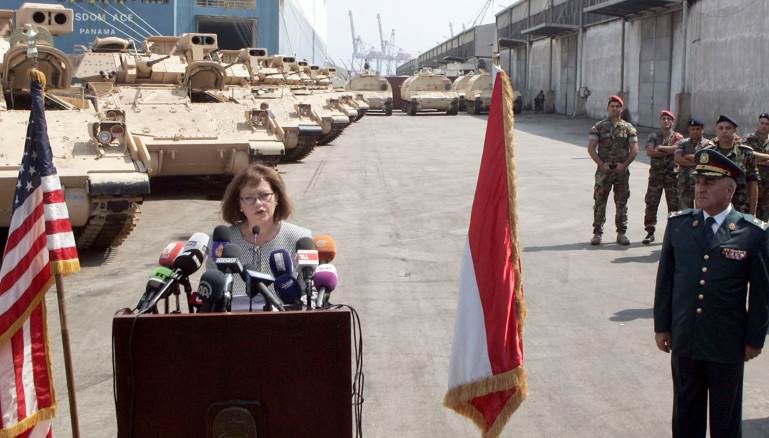 استلم الجيش اللبناني 4000 بندقية من طراز M4 من الولايات المتحدة (المدن)
