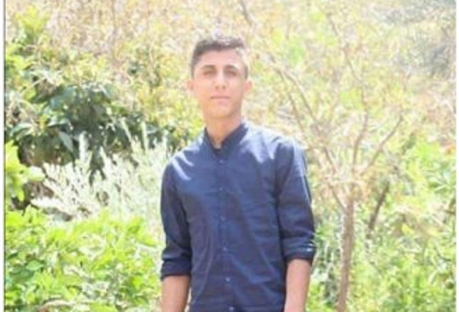 الراحل احمد علي البزال الطالب الجامعي الذي رحل تاركا والديه في حسرة على صغيرهما المدلل
