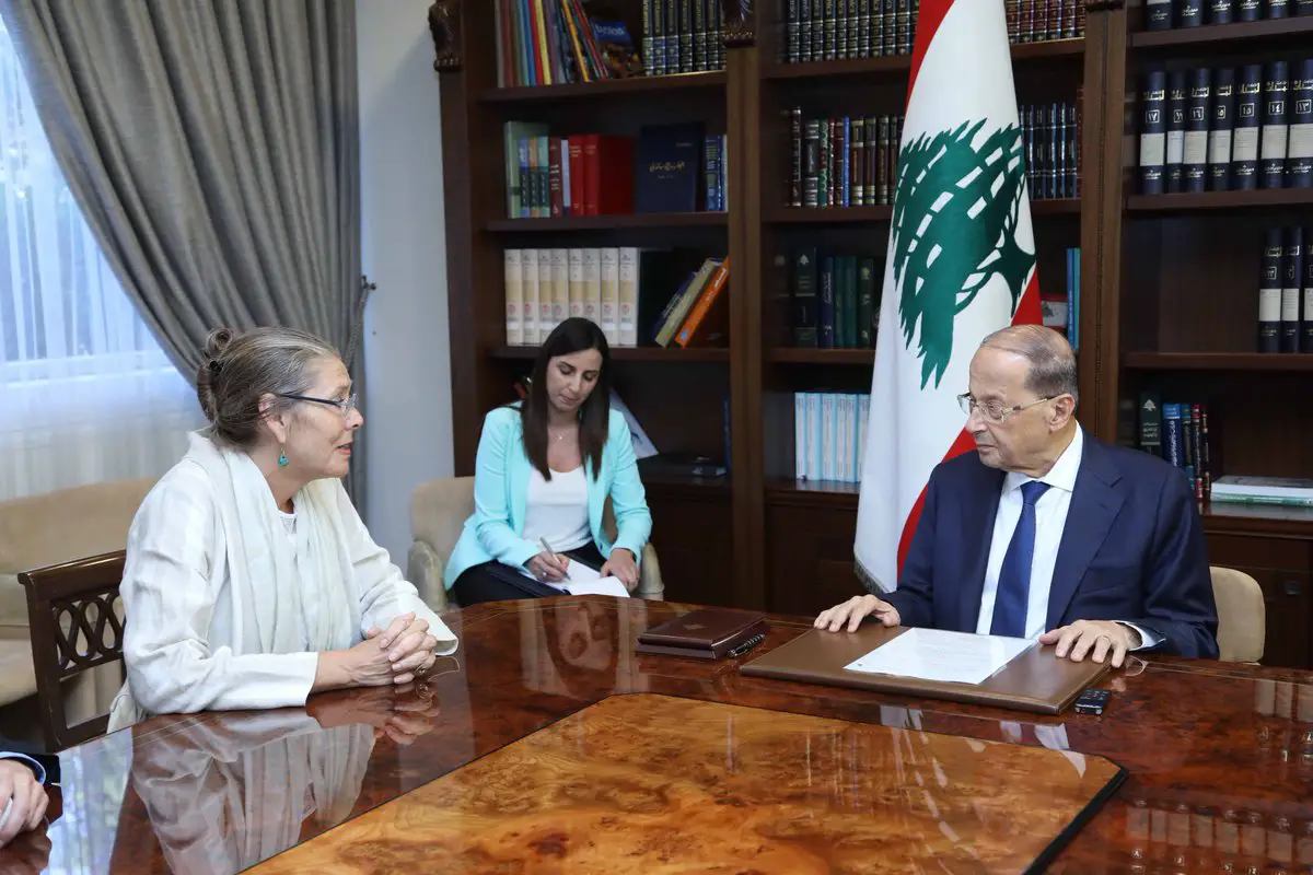 رئيس الجمهورية العماد ميشال عون مجتمعاً بالمنسقة الخاصة للامم المتحدة في لبنان السيدة برنيلدالير كارديل