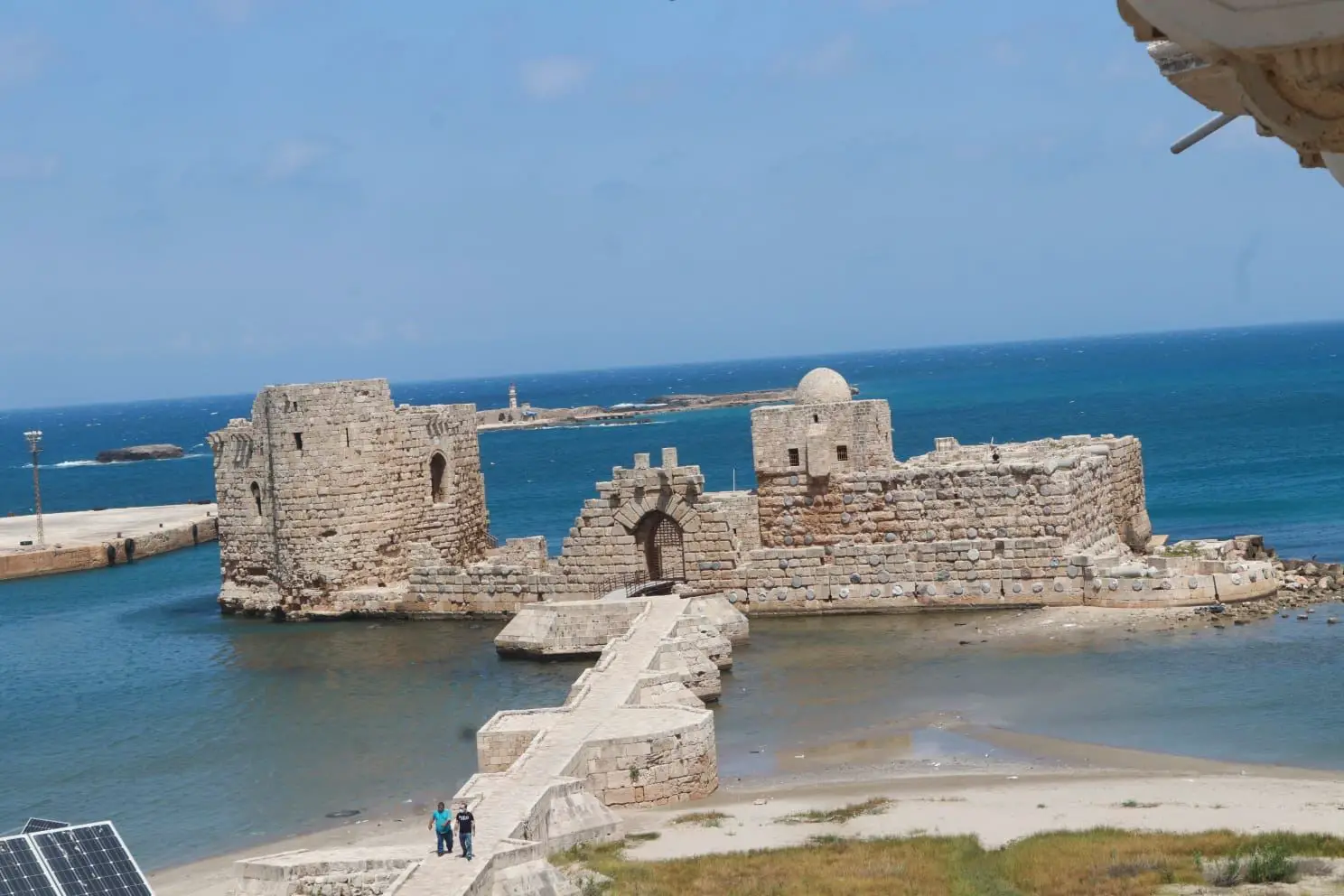 قلعة صيدا البحرية (تصوير أحمد منتش)
