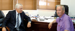  المحامي جوزيف الياس مع إمام علي حمدان