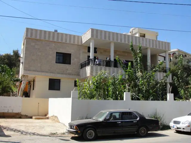 منزل مريم المتواضع والجميل، المطلّ على جبل الشيخ