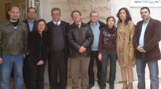 الدكتور حليم القسيس مع بعض الأصدقاء والمحبين