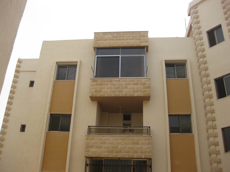 شقتان فقط بقيتا معروضتين للبيع في مشروع السيد علي السكني في الخيام، بمساحة 160 مترتاً مربعاً لكليهما..  