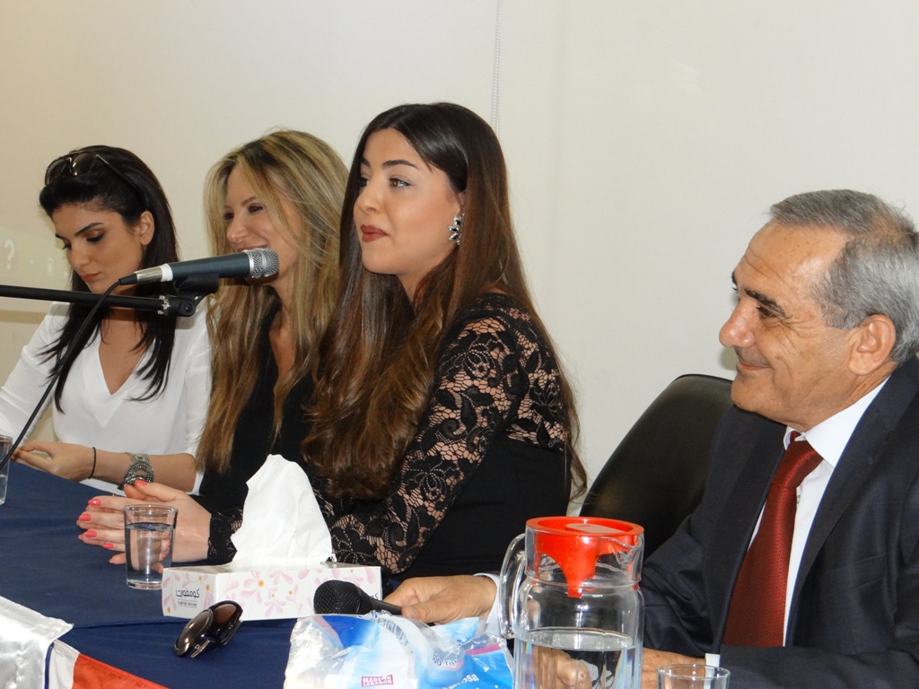 نائب الرئيس المهندس أحمد عطوي  مع ملكات الجمال