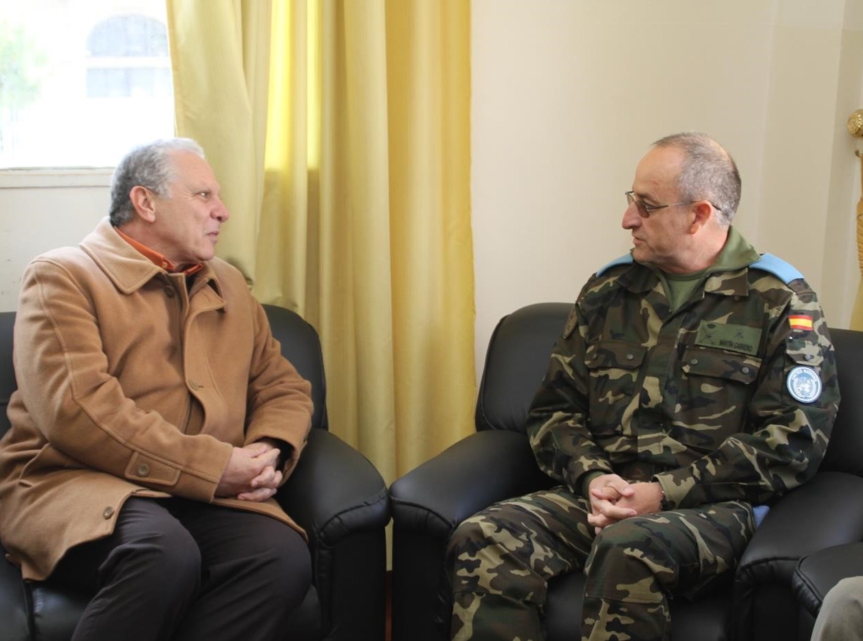 الاجتماع الذي تمت بين الجنرال مارتين و السيد وسام الحايك قائمقام مرجعيون    