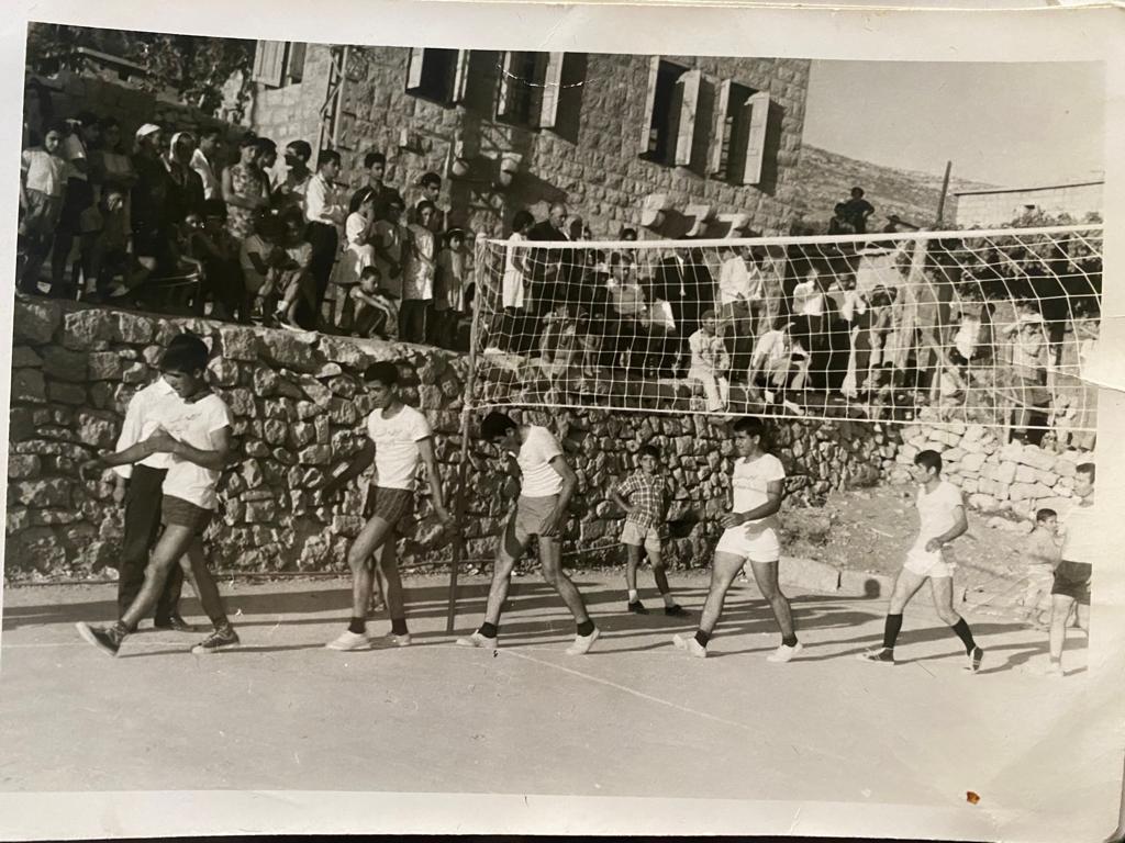 أول مباراة لفريق الخيام بإدارة الكابتن علي عبود في بلدة الكفير قضاء حاصبيا وكانت أول مباراة لهذا الفريق خارج الخيام والتي فاز فيها على الفريق الخصم.