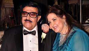 الفنانة المصرية الراحلة دلال عبد العزيز مع  زوجها الفنان الراحل، سمير غانم
