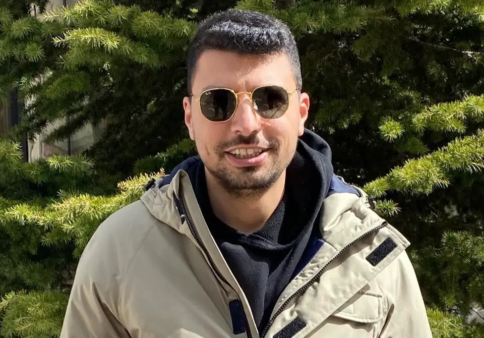 الصحافي محمد عواد