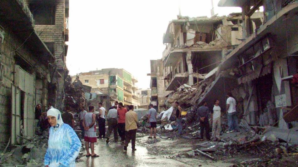 غارة على بلدة النبي شيت قرب بعلبك عام 2006 (Getty)