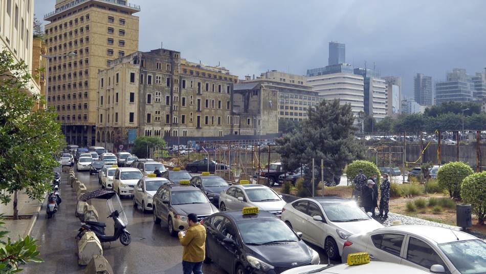 لا مكاتب لشركات النقل التي تستخدم التطبيقات الذكية في لبنان ولها قوانينها الخاصة (Getty)