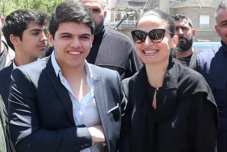 رئيسة الكتلة الشعبية ميريام سكاف ونجلها جوزف سكاف