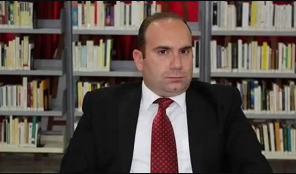 قاضي الأمور المستعجلة في النبطية أحمد مزهر