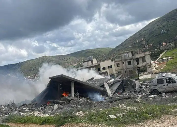 آثار الدمار جرّاء القصف الاسرائيلي في عيترون