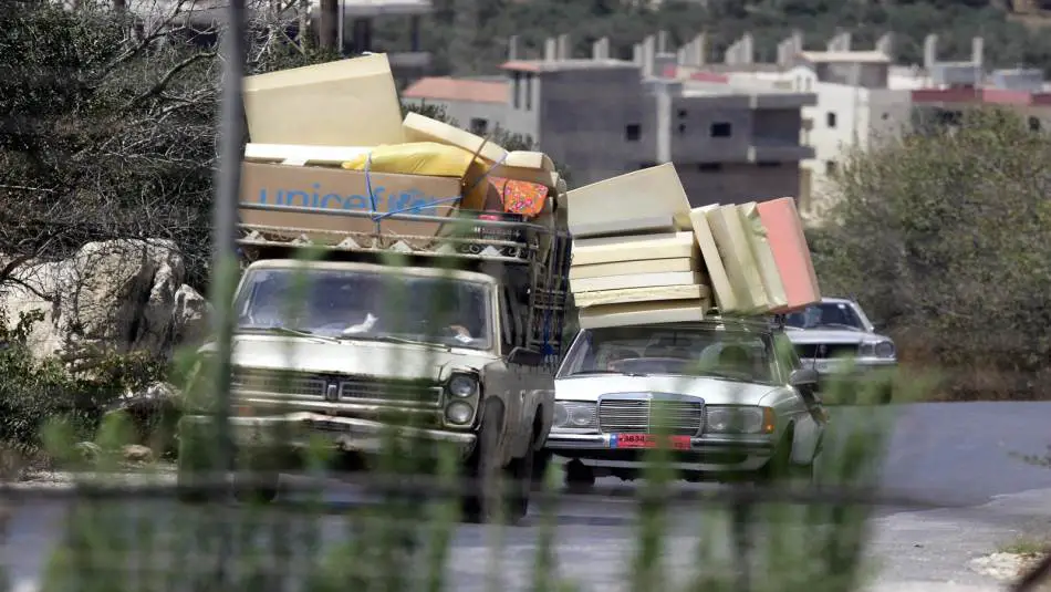 يبقى أوان العودة إلى الجنوب هو التساؤل الأبرز الذي يدور في أذهان النازحين (getty)