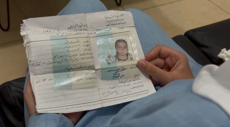 إخراج قيد شيماء سرور التي وُلدت في مركز نزوح في زغرتا أثناء حرب تموز العام 2006 وعادت إليه نازحة في الحرب الأخيرة