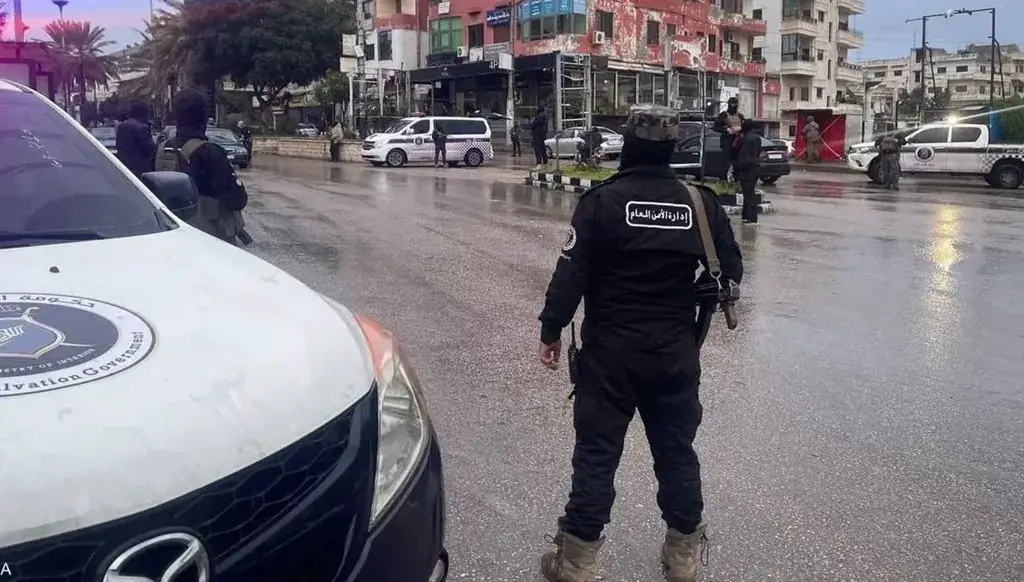 عناصر من الأمن السوري (وكالات)