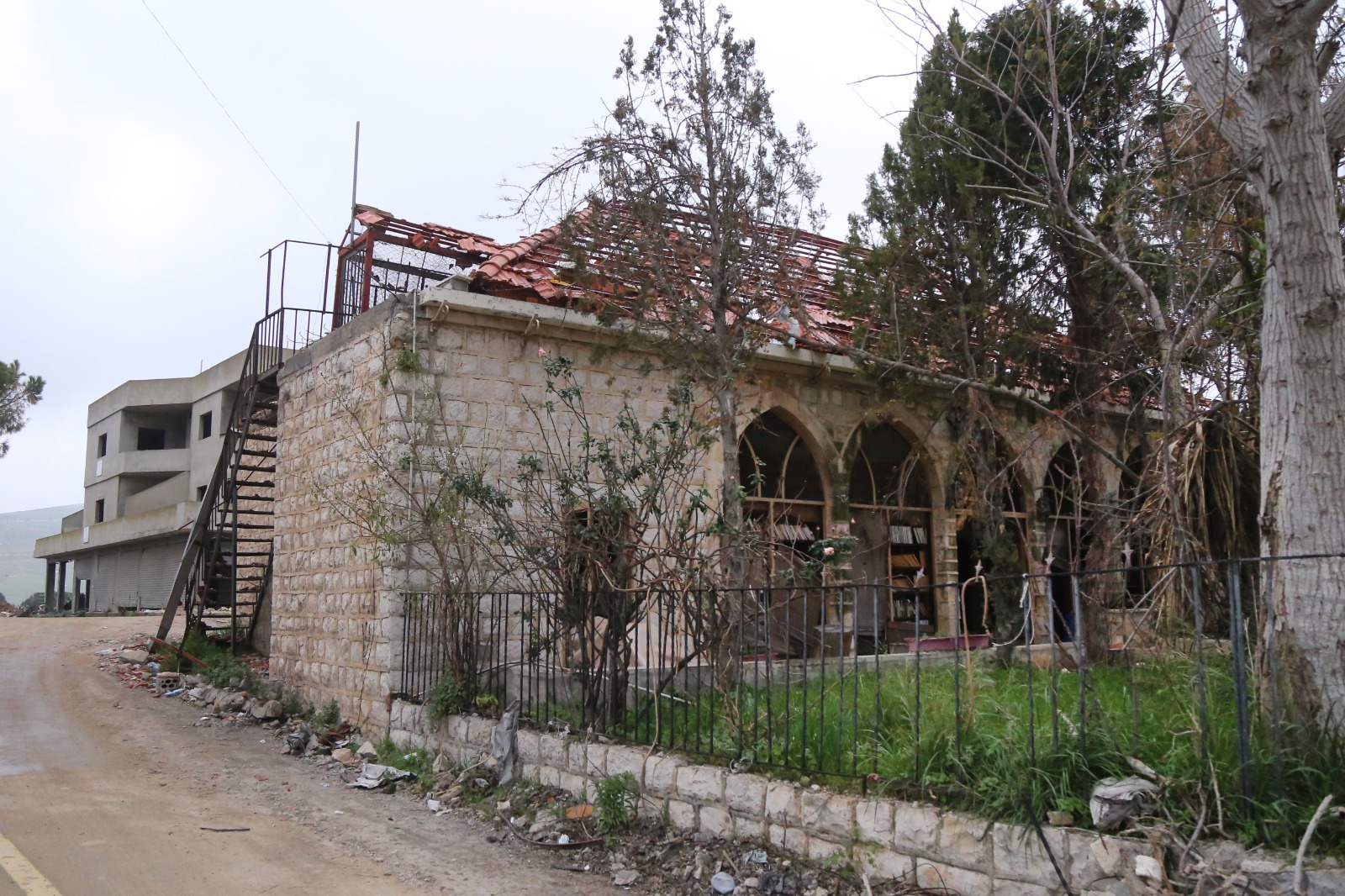 الحروب الإسرائيلية طالت المنازل الأثرية جنوب لبنان (كامل جابر - اندبندنت عربية)