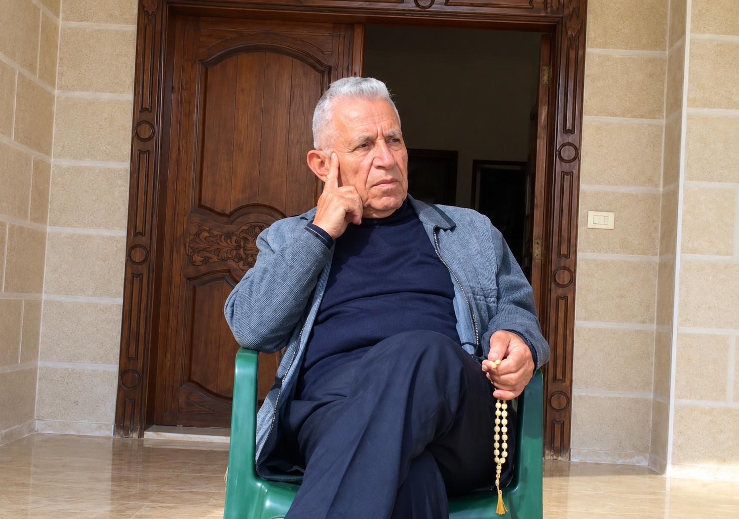جهد مخلص وناجح بذله أبو فؤاد أحمد عياش، صديق العمر لأبي زهير، في إدارة هذا الصرح والإشراف على تقديماته