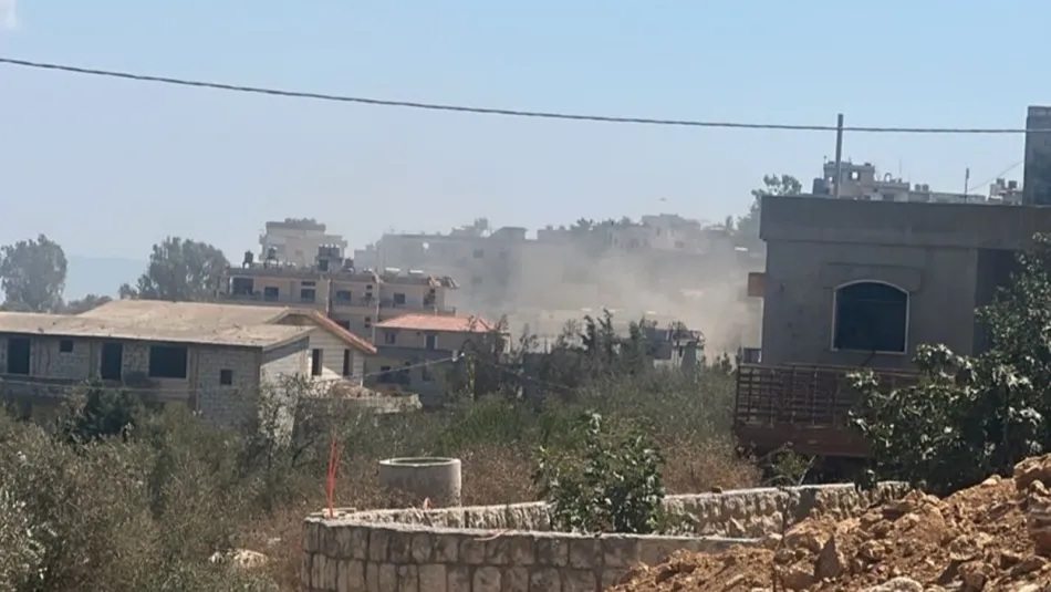 غارة على الخيام (وسائل تواصل) بدأت إسرائيل فعلياً عملية برية داخل الأراضي اللبنانية تحت مسمى “التوغل”