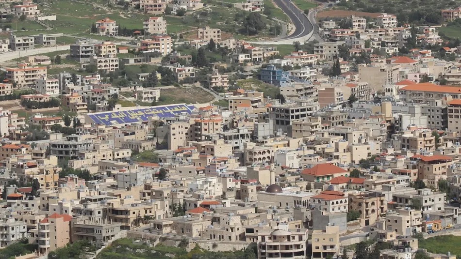 صار الجامع القديم في حي نص الضيعة أثراً بعد عين إلى جانب عدد من المنازل الأثرية (المدن)