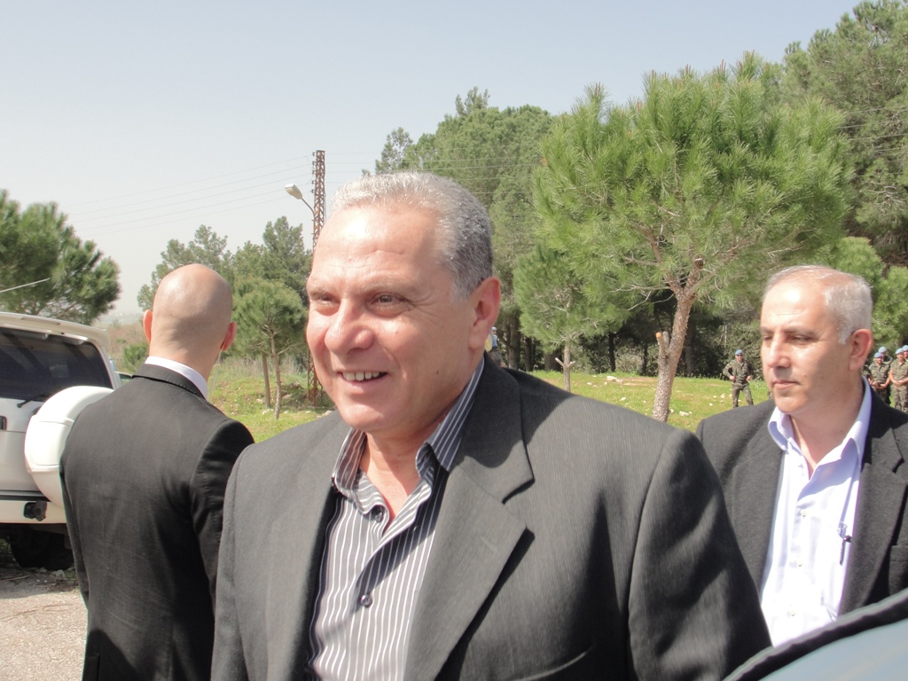قائمقام مرجعيون الأستاذ وسام الحايك خلال نشاط بيئي في ابل السقي