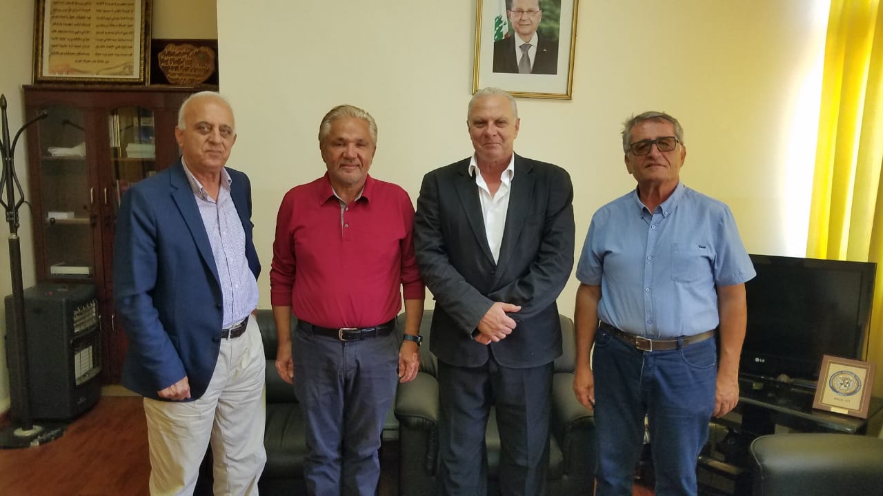 من اليمين إلى اليسار المهندس أسعد رشيدي، قائمقام مرجعيون الاستاذ وسام حايك، رجل الاعمال محمد صفاوي والإعلامي فؤاد رمضان