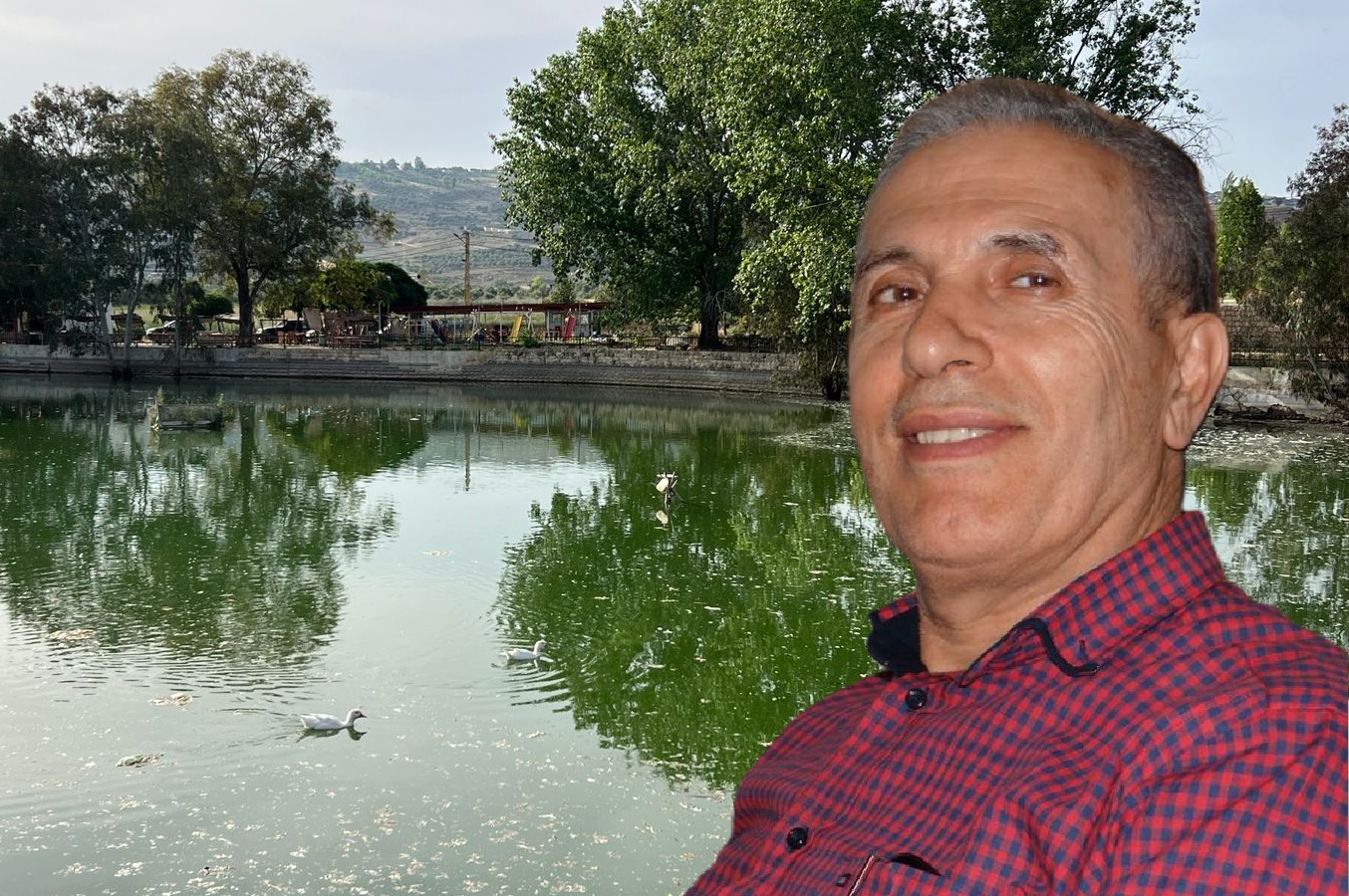الأستاذ عزت رشيدي: آلاف الأشجار الجميلة التي كانت تزين شوارع الخيام وحدائقها، تلك الأشجار التي أزعجت العدو بجمالها، فداسها جميعًا بدباباته وجرافاته