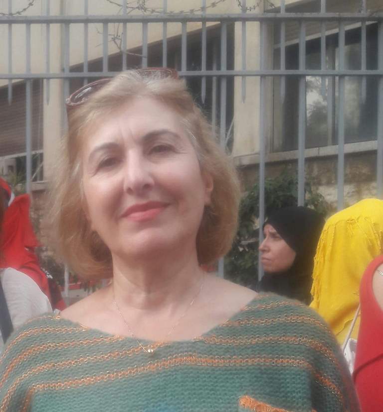 السيدة صباح علي محمود أبو عبّاس: ها نحن اليوم نرى أهلنا النازحين في حاصبيا والمية ومية وسائر المناطق يُحتضنون ويُعاملون معاملة الأهل والأبناء، بعيداً عن بعض الاستثناءات السلبية التي لا تعبّر عن أصالة المنطقة وأهلها