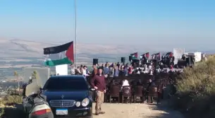 رفعوا علم فلسطين مقابل الأراضي المحتلة وتناولوا الإفطار في الخيام