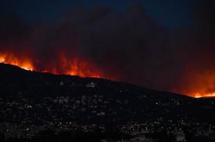 الجحيم المناخي: مدنٌ تحترق وأخرى تغرق