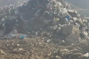 مزايدة وهمية أجرتها بلدية الخيام.. النتيجة عودة إلى حرق النفايات بدل فرزها