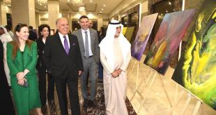 السفير إيلي الترك يفتتح في أبو ظبي معرضه “من فن الديبلوماسية إلى فن الألوان”
