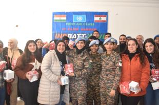 الكتيبة الهندية تنظم تدريباً شاملاً على الإسعافات الأولية لتمكين الرجال والنساء في منطقة عملياتها (فيديو)