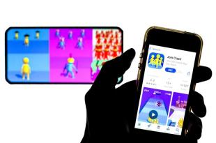 جديد الهواتف: تطبيقات فائقة الذكاء وشاشة ثلاثية الأبعاد