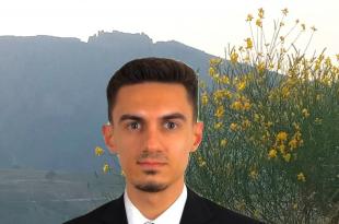 راشد شاتيلا: جنوب لبنان.. الأرض التي لا تنكسر