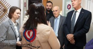 السفير الأسترالي ووفد هيئة الأمم المتحدة للمرأة يزوران مركز عامل في عين الرمانة